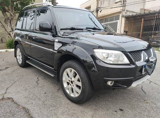 MITSUBISHI PAJERO TR4 2.0 4X4 16V 140CV FLEX 4P AUTOMÁTICO MITSUBISHI PAJERO TR4 2.0 4X4 16V 140CV FLEX 4P AUTOMÁTICO